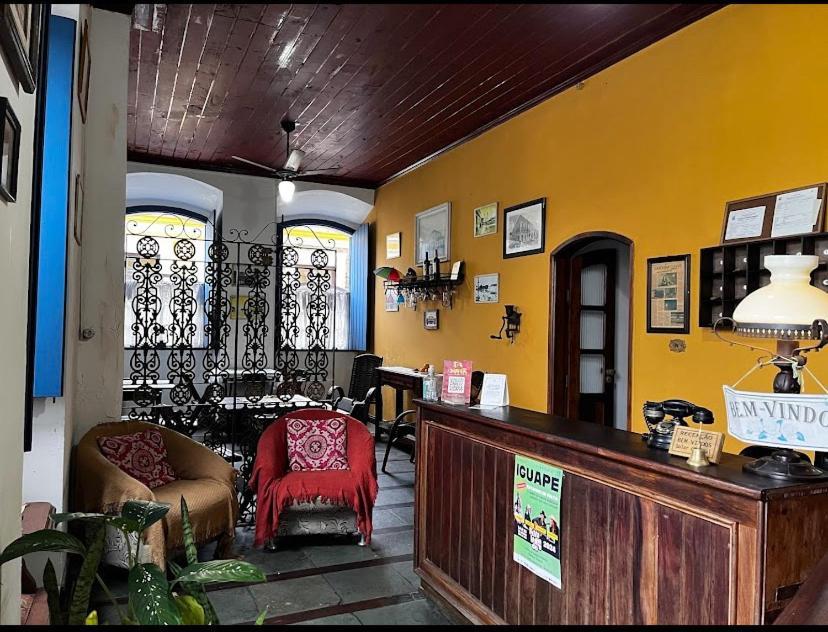 Solar Colonial Inn *